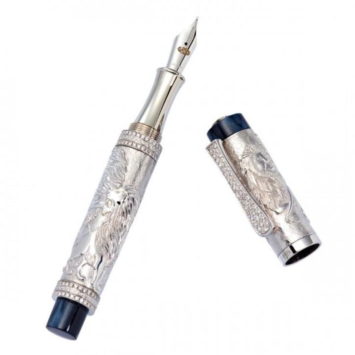 LION KING - Fountain Pen In White solid gold 18kt and diamonds