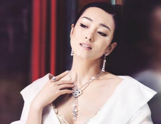 Piaget Global Ambassador Gong Li Radiates in Dazzling Magnificence