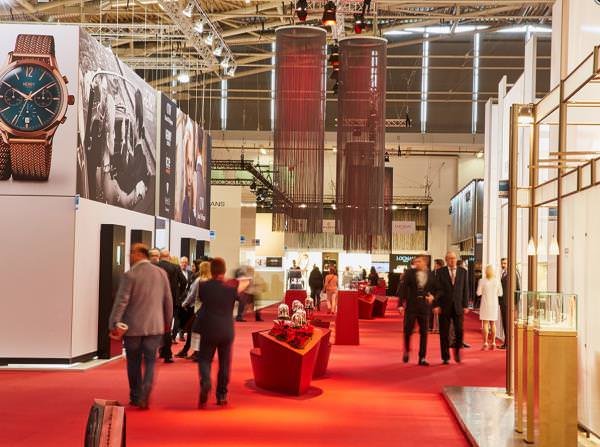 987 exhibitors from 40 countries will be represented in Munich from February 18 to 21. This is around five percent more than last year.
