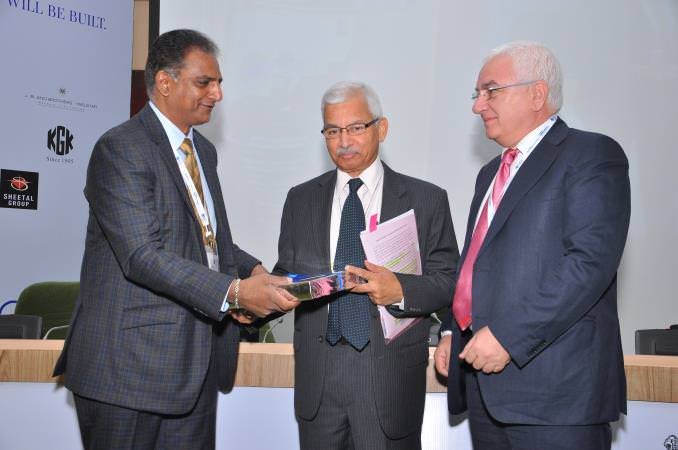 Mr.Vipul Shah - Chairman of The Gem & Jewellry Export Promotion Council (left), Mr Rajeev Khera - Commerce Secretary (center), Mr.Alex Popov - Chairman and CEO, World Diamond Mark Foundation (right)
