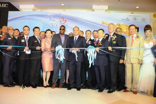 The ribbon-cutting ceremony opened the 52nd Annual Bangkok Gem & Jewelry Fair.