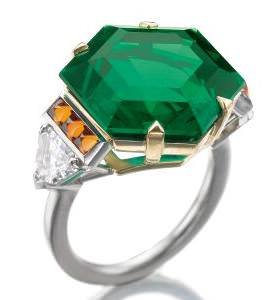A Muzo emerald has reached world auction record price