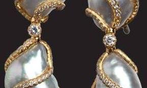 Gianmaria Buccellati - The new pendant earrings' collection