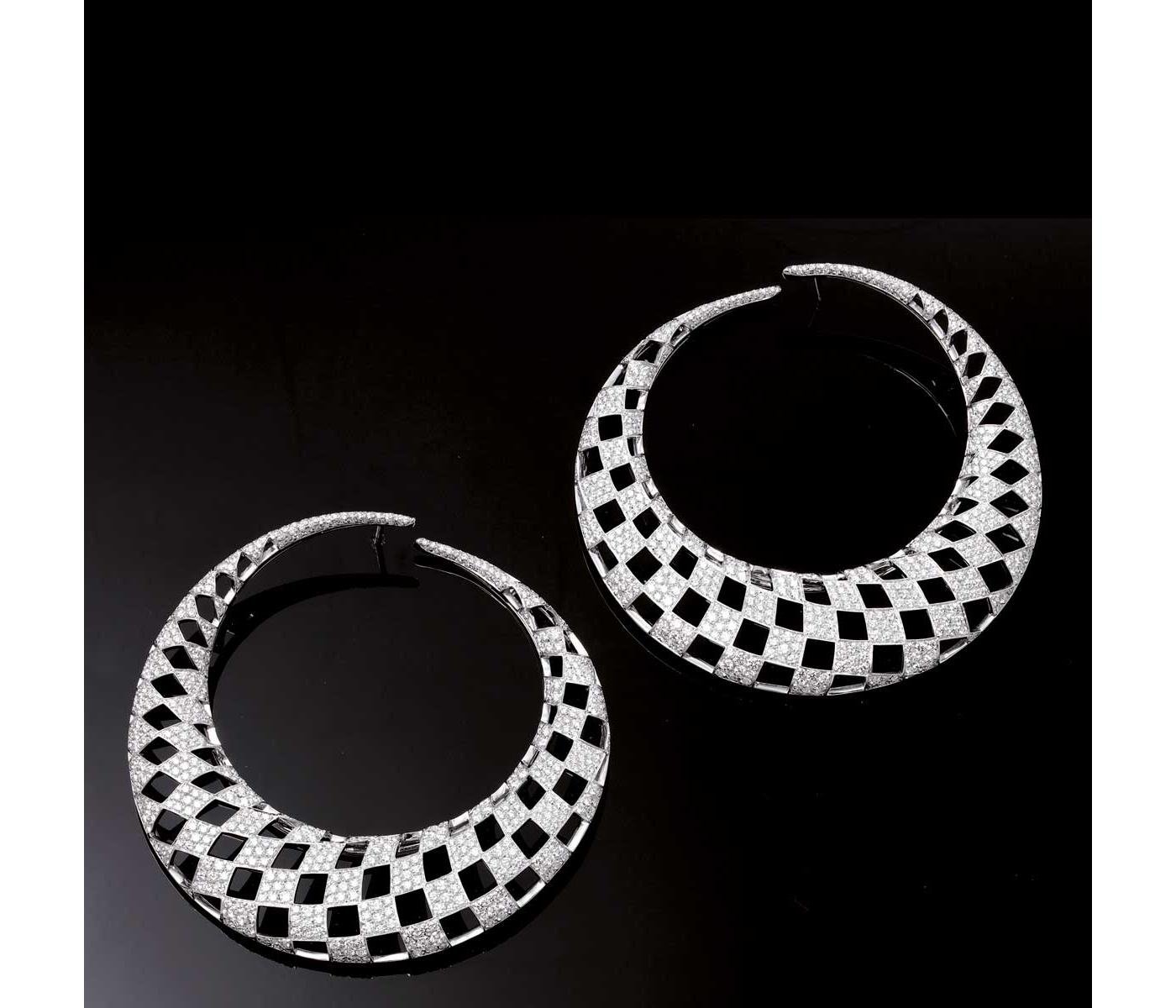 Earrings by Palmiero