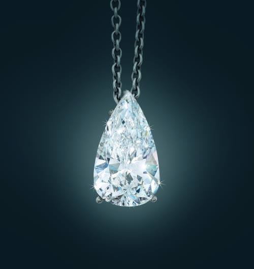 Diamond pendant 5,44 ct. Shape: Pear Brilliant, Color Grade: D, Claritiy Grade vvsi1, Polish Good, Symmetry: Very Good, Fluorescence: None 