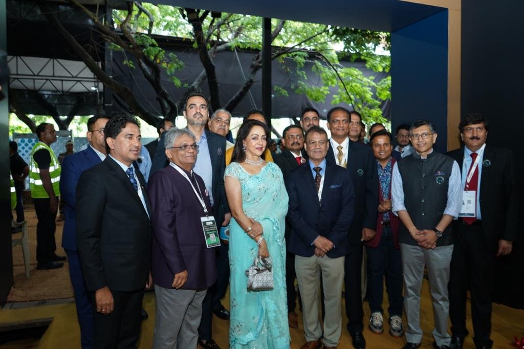 India: a review of the IIJS Premiere 2022 exhibition