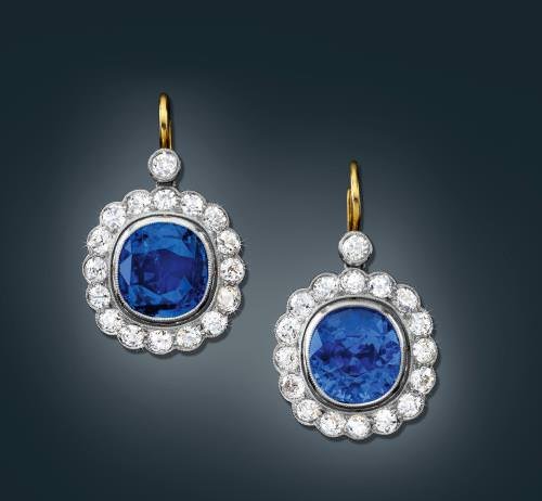 Diamond ear pendants with untreated sapphires, total weight ca. 16 