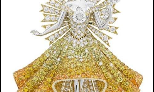 Van Cleef & Arpels' new collection of High Jewelry: Peau d'Âne