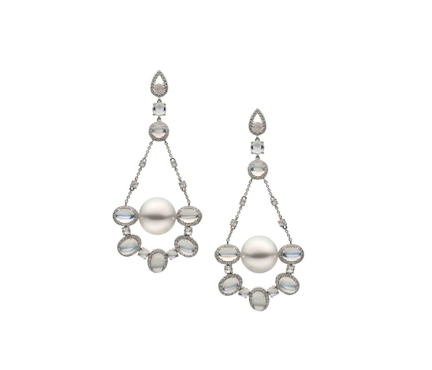 Earrings by Autore