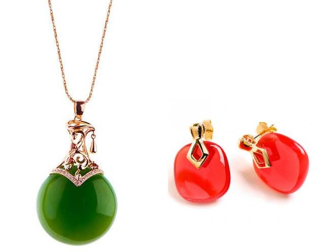 Fairyland pendant & Read Season earrings