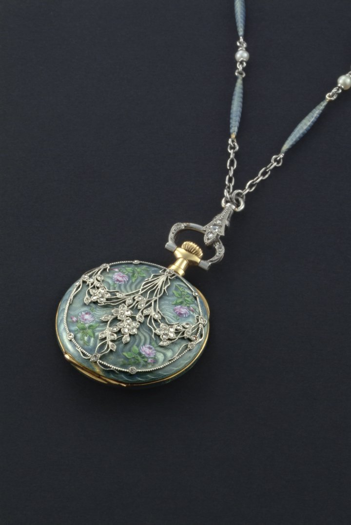 A 1908 pendant watch