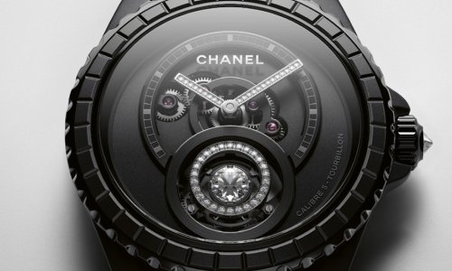 Chanel J12 Diamond Tourbillon: the flying solitaire