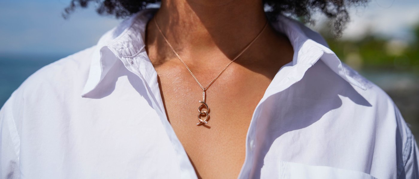 Adaïr fuses elegant jewellery with calming mechanical games