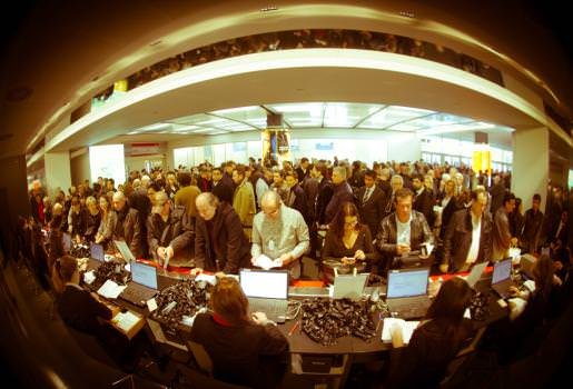 Crowds wait to get their badges at VicenzaOro Spring 2014.