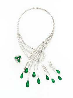B.Rawlings: Jewelry that Make a Statement!