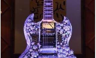 The CORONET Gibson will make its Middle East Debut at Jewellery Arabia 2015 