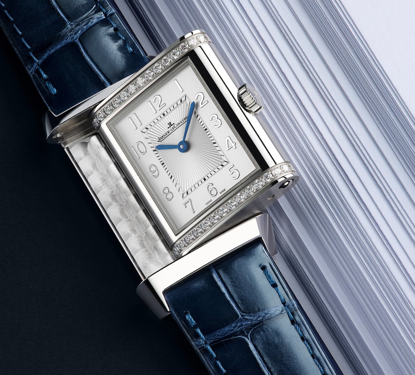 Jaeger-LeCoultre introduces the Reverso Duetto Medium