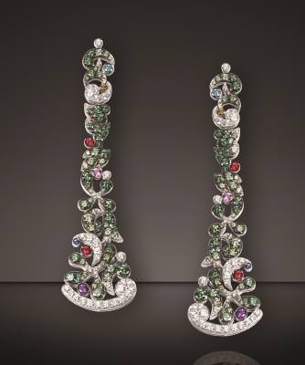 Earrings in gold, diamonds and multi-colored sapphires by Palmiero