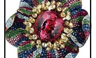  Jewellery Theatre presents the ‘Flowers' collection 
