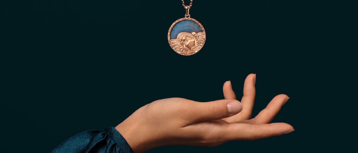 Van Cleef & Arpels Zodiaque Collections