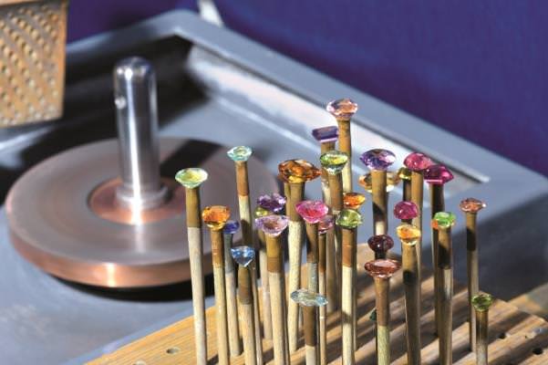 Coloured gemstones by Groh + Ripp