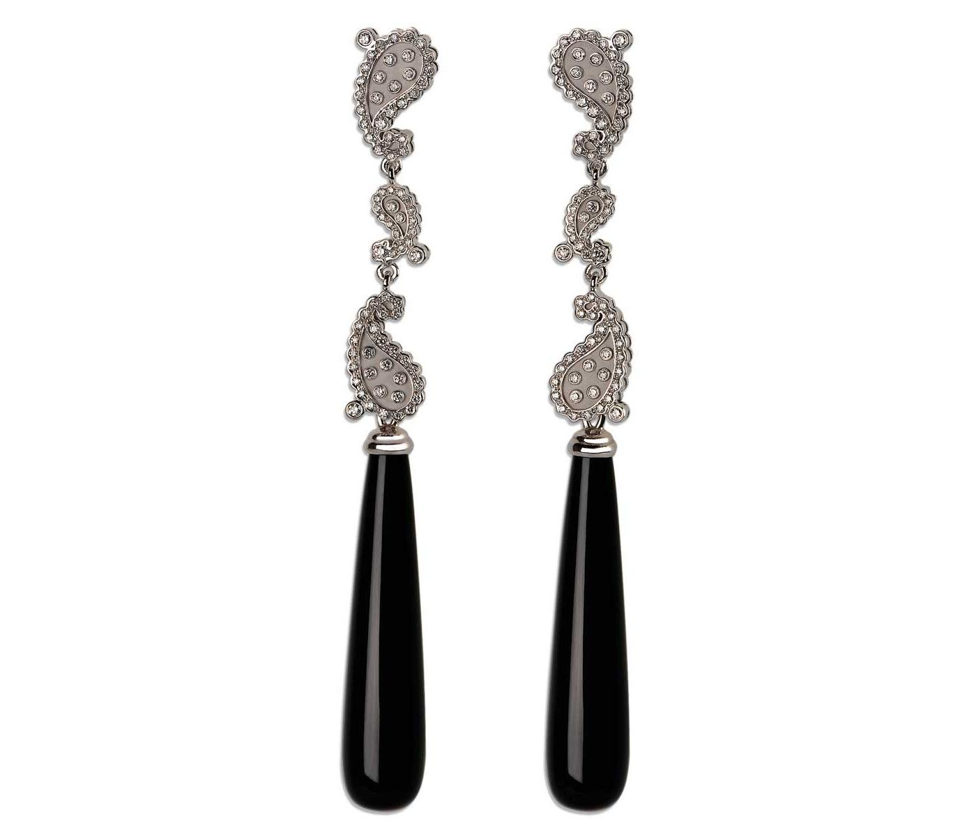 Earrings by Carrera y Carrera