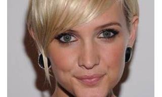  Adeler Jewellery worn by Ashlee Simpson