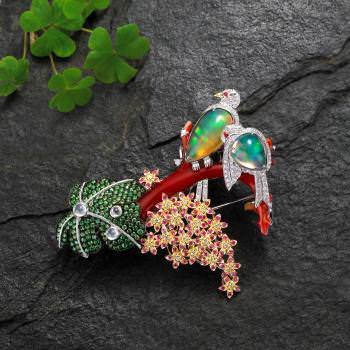 Taiwan was represented by a number of creative brands such as Sisy Jewels, which showcased colorful gemstone pieces such as this “Say Yes My Love” brooch.