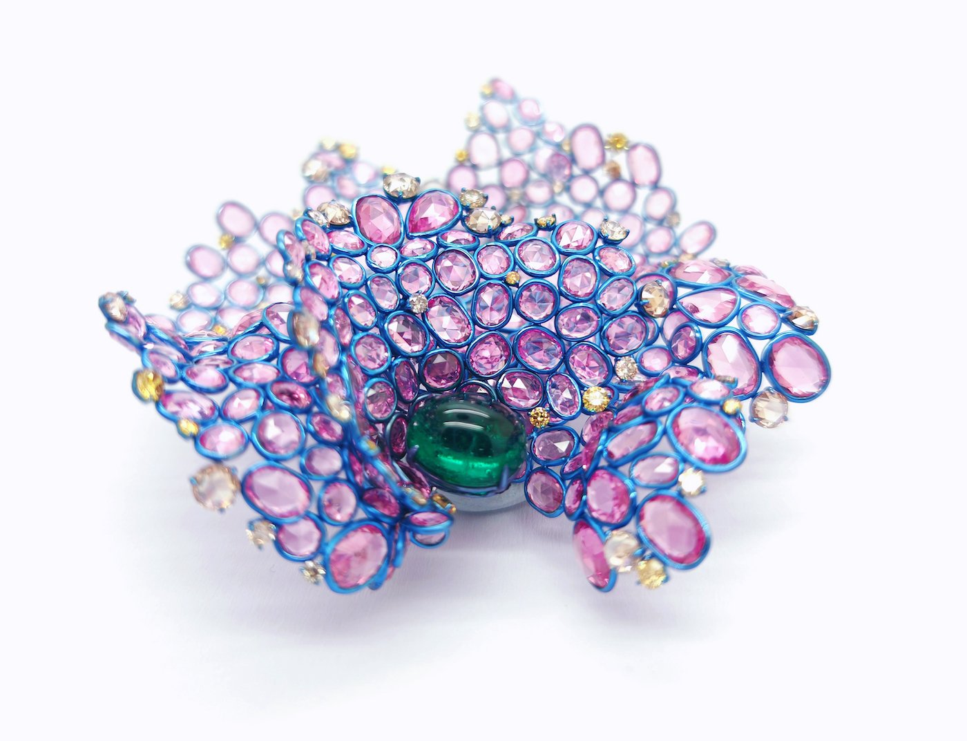 Aso Leon's captivating titanium jewellery
