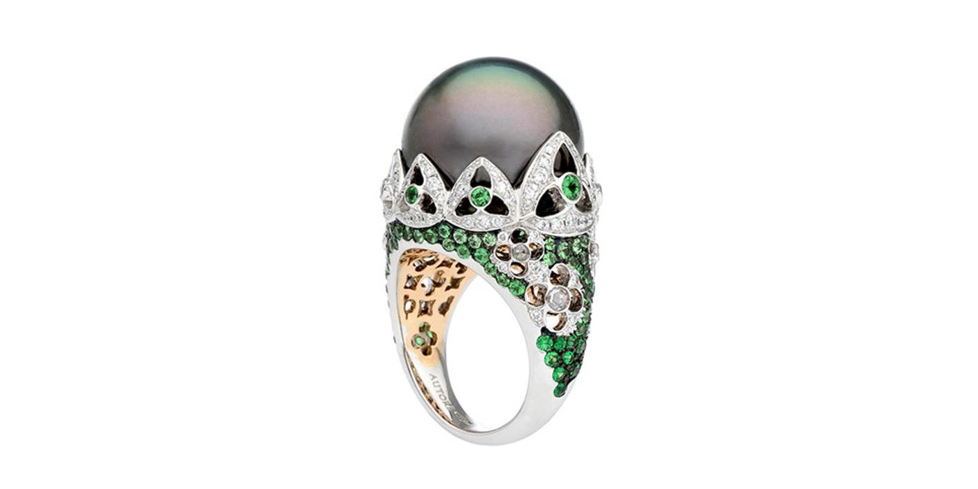 Ring by Autore