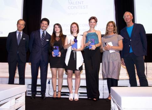 Winners in the Next Jeneration Talent Contest were announced at the show: (left to right) Corrado Facco, Matteo Marzotto, Annarita Cavaglia (Second Prize), Maria Celeste Sangermani (First Prize), Alessandra Del Nero (Third Prize), Professor Alba Cappellieri, and Gijs Bakker.