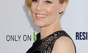 Elizabeth Banks Wore Jack Vartanian at Hulu's Resident Advisors Premiere